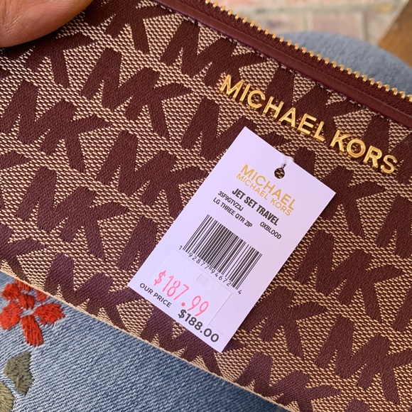 ♥️ beautiful MK logo 3 quarter zip wallet oxblood - Picture 4 of 4